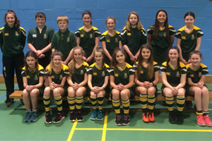 Bowhill kits out Selkirk hockey team