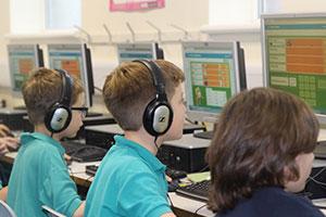 Children at school on PCs - Edmentum