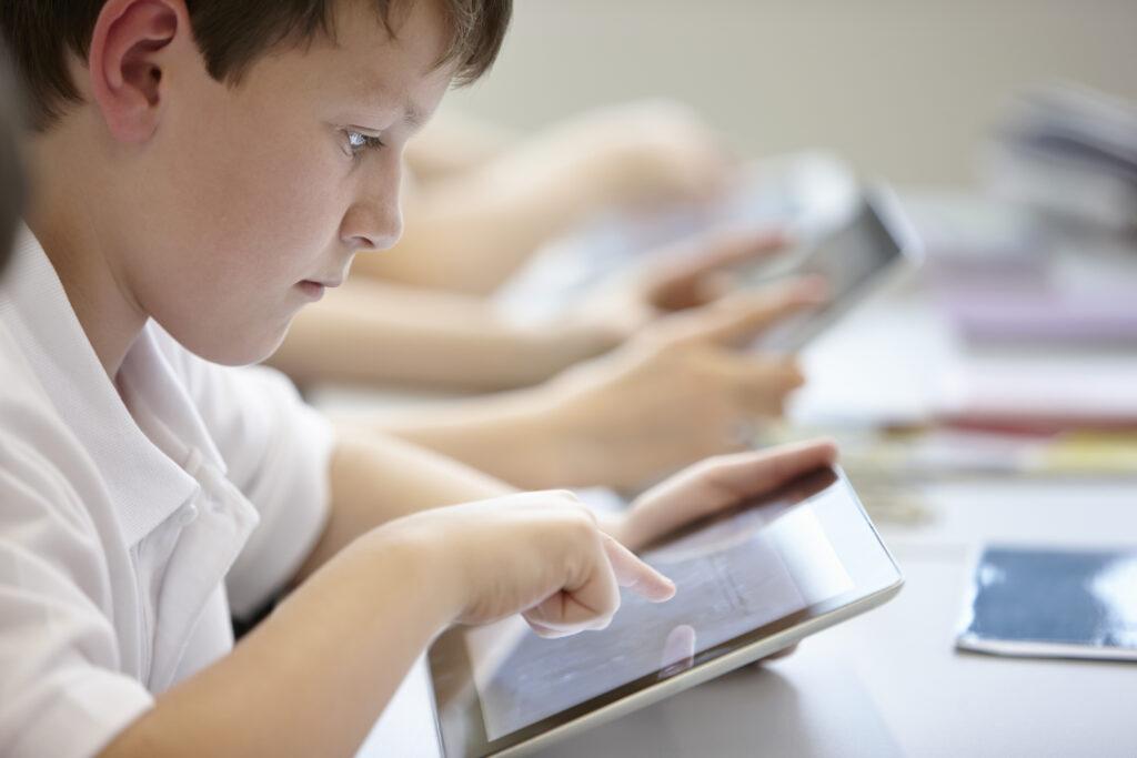 ebooks benefit primary school pupils